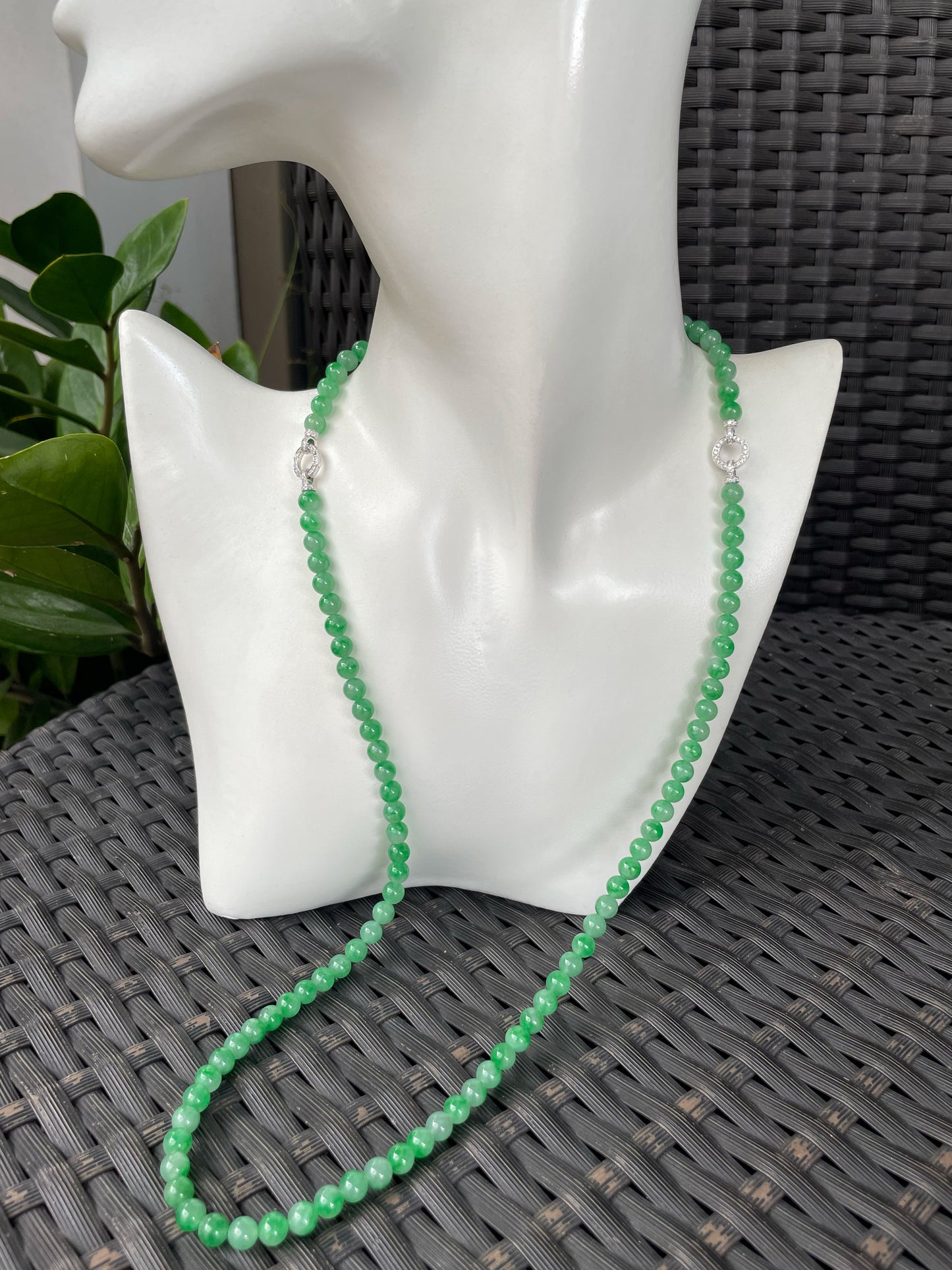 Green Jade Beads Necklace (NJN026)