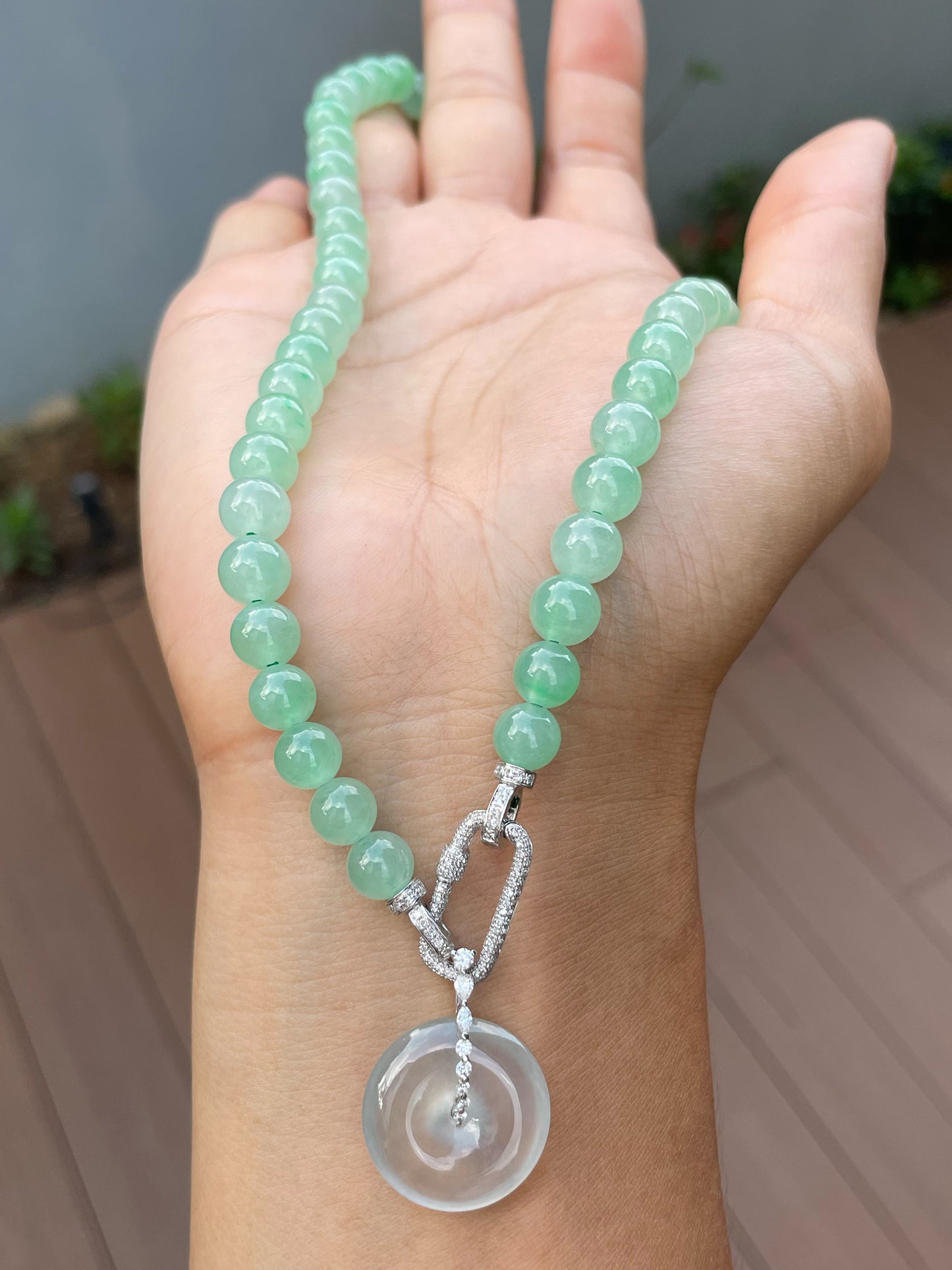 Icy Green Jade Beads Necklace (NJN039)