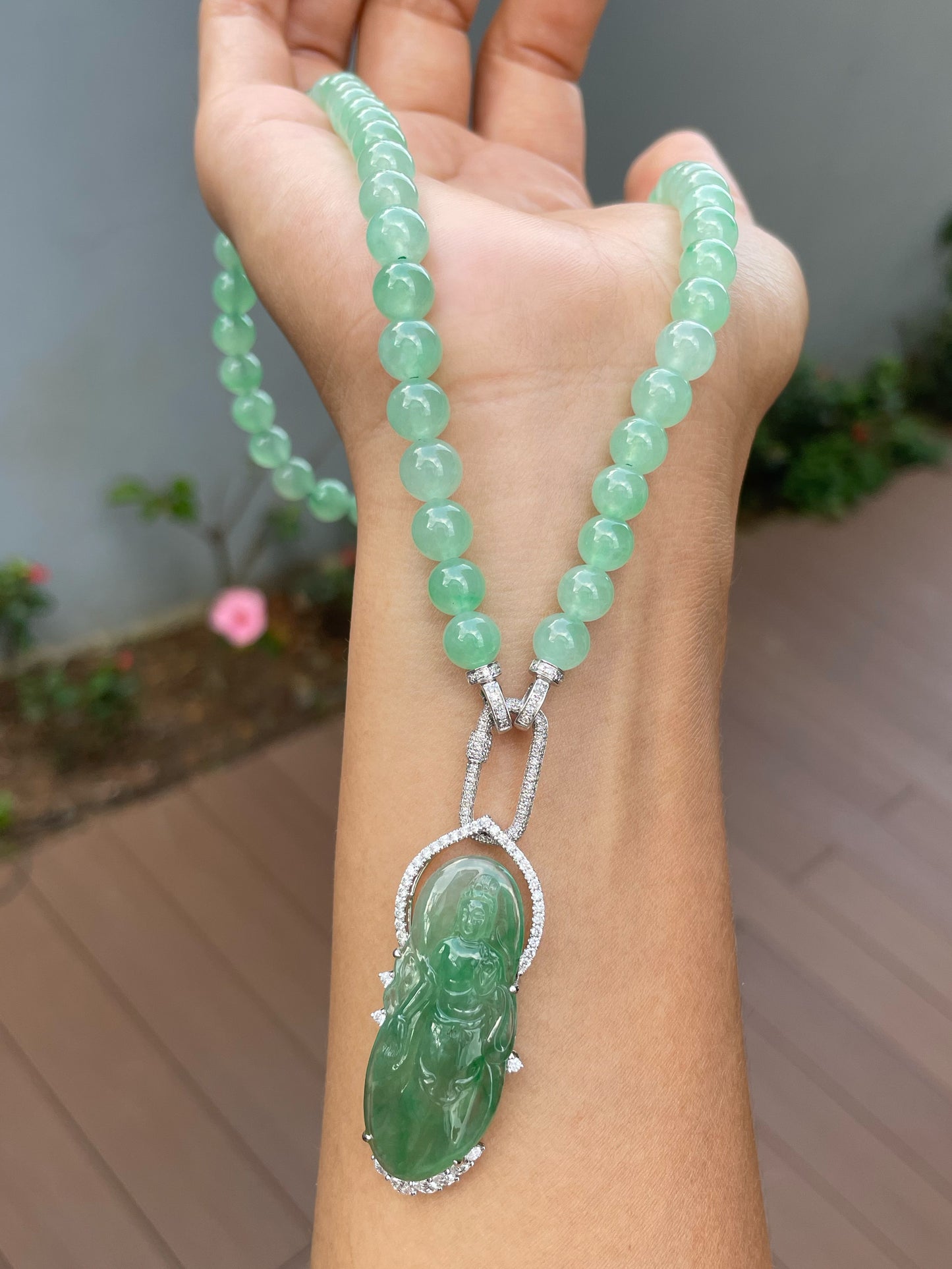 Icy Green Jade Beads Necklace (NJN039)