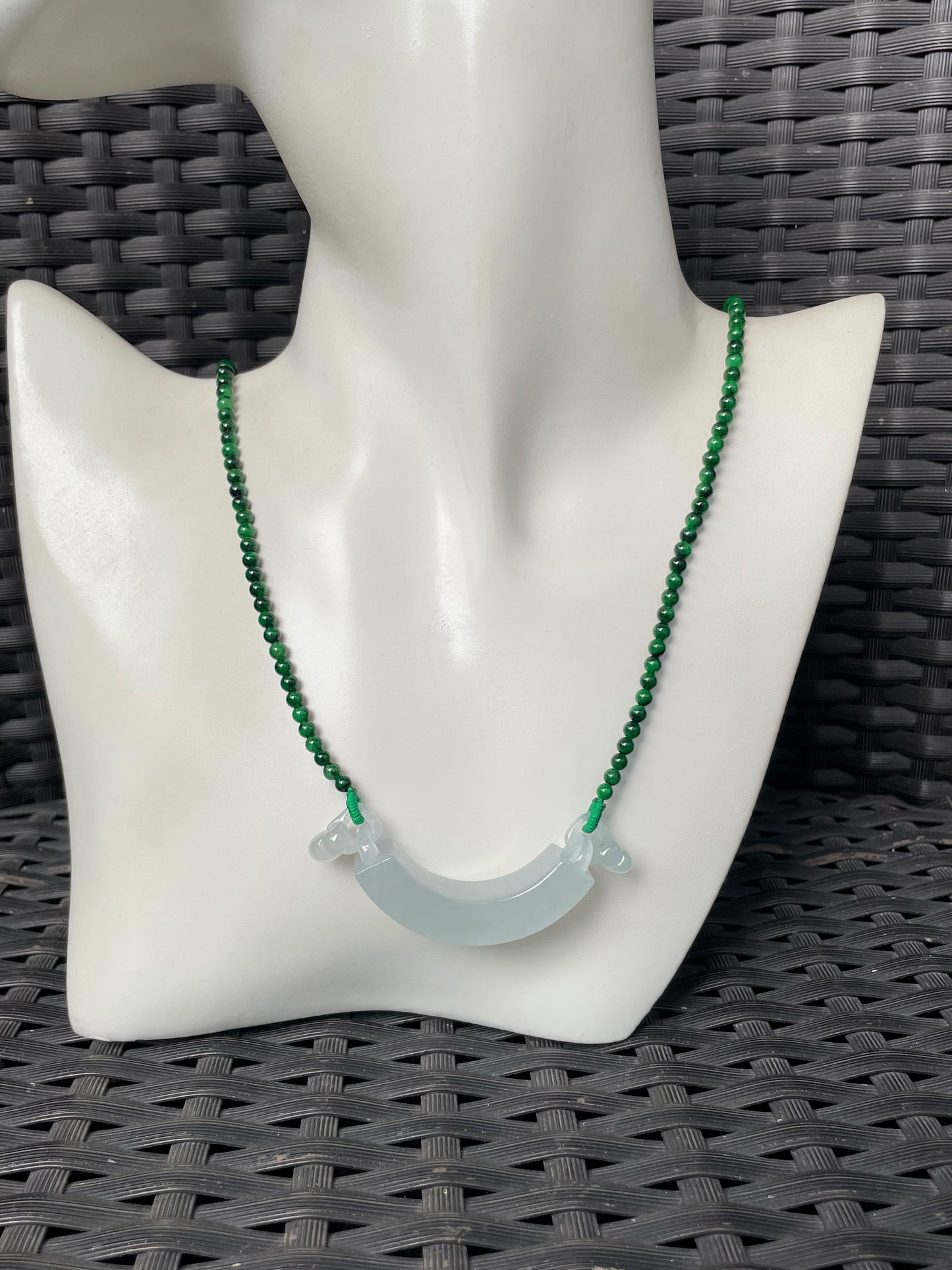 Icy White Pendant With Green Jadeite Beads Necklace (NJN053)