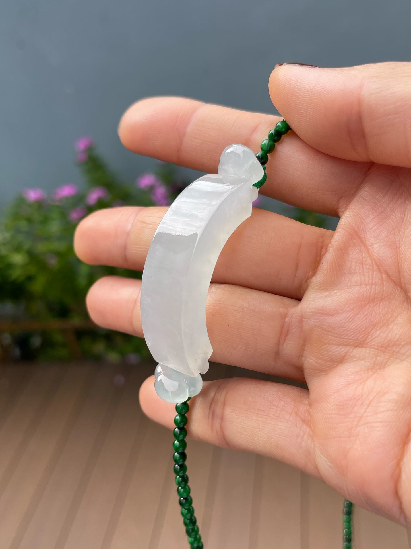 Icy White Pendant With Green Jadeite Beads Necklace (NJN053)