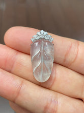 Load image into Gallery viewer, Icy Jadeite Pendant -  Leaf Carving 叶子 (NJP015)
