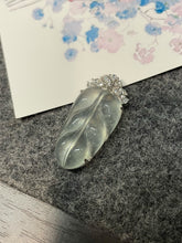 Load image into Gallery viewer, Icy Jadeite Pendant -  Leaf Carving 叶子 (NJP015)
