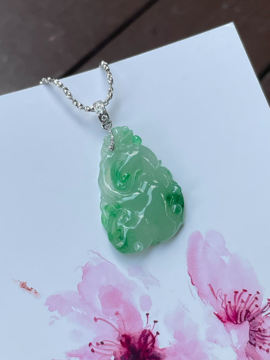 Green Jade Pendant -  Ruyi Carving (NJP019)