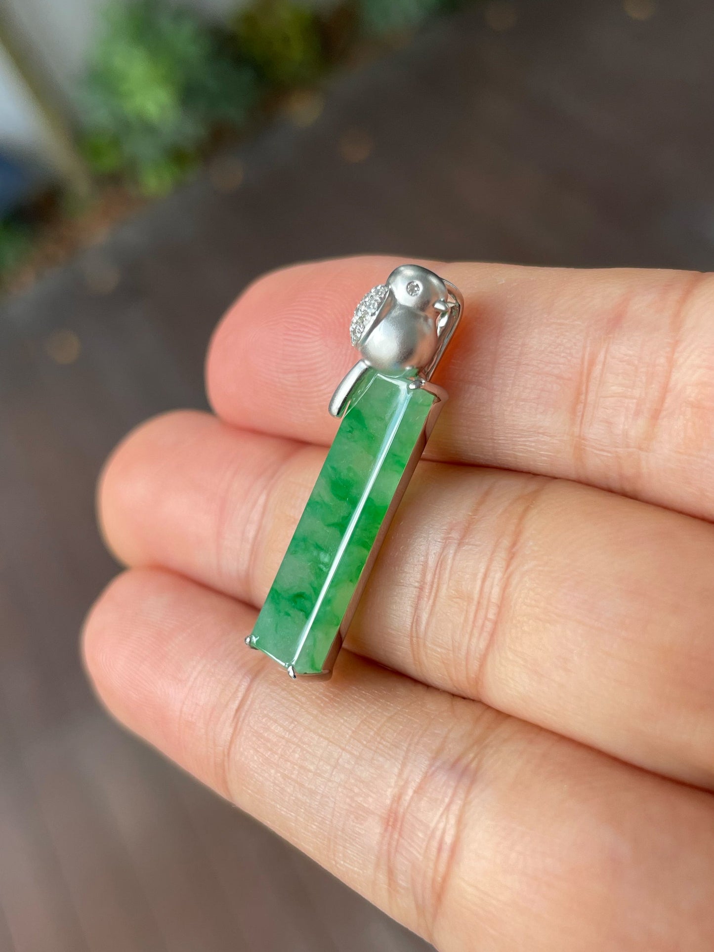Green Jadeite Pendant (NJP065)