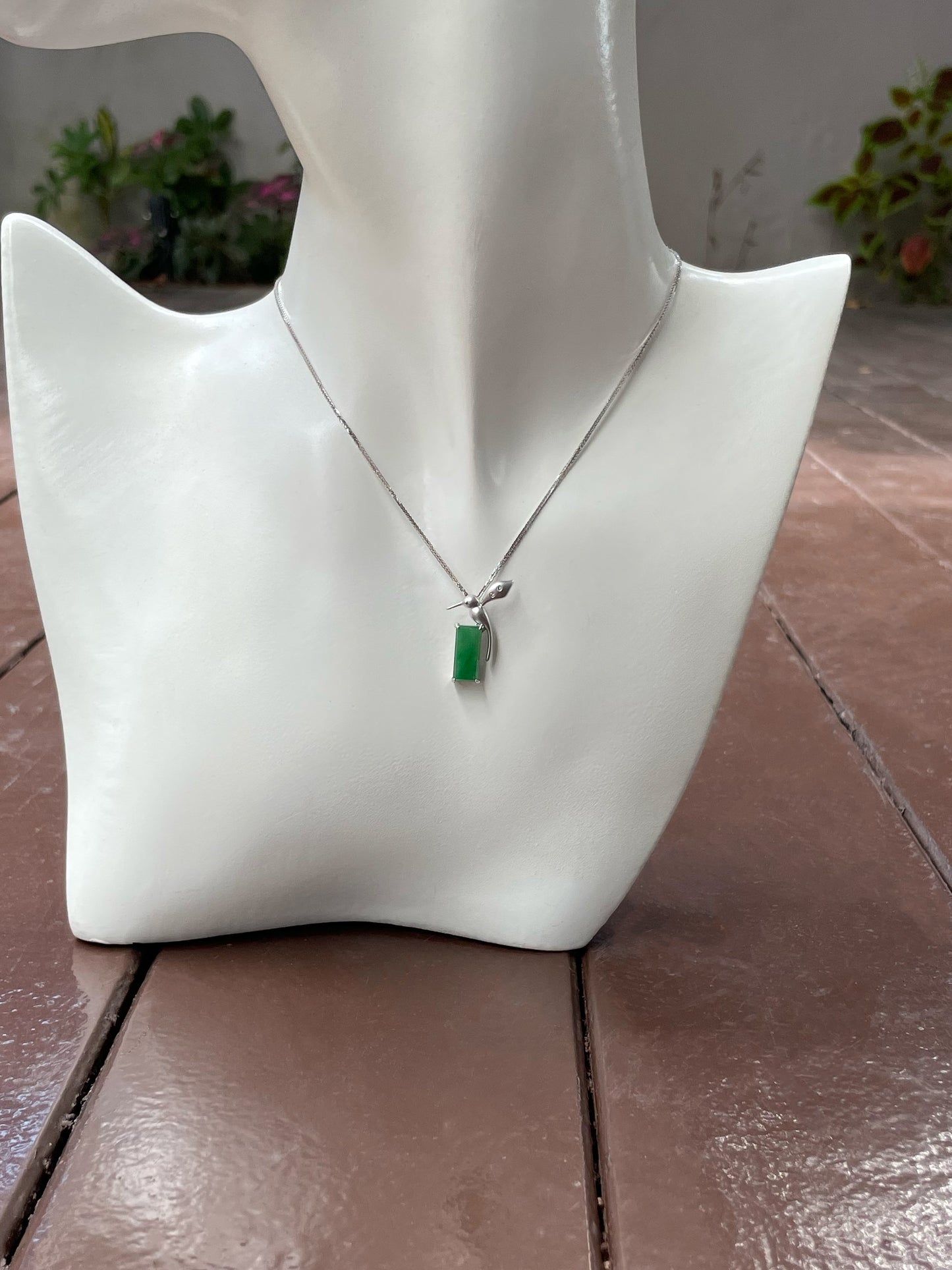 Green Jadeite Pendant (NJP075)