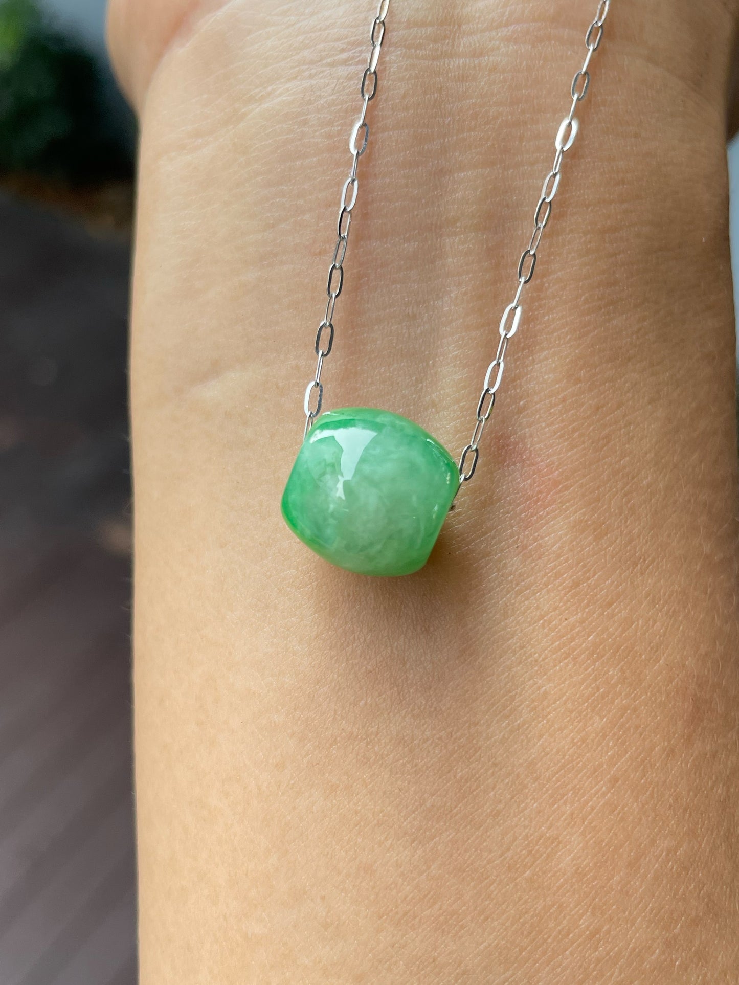 Green Jade Barrel Pendant - Lu Lu Tong 路路通 (NJP097)