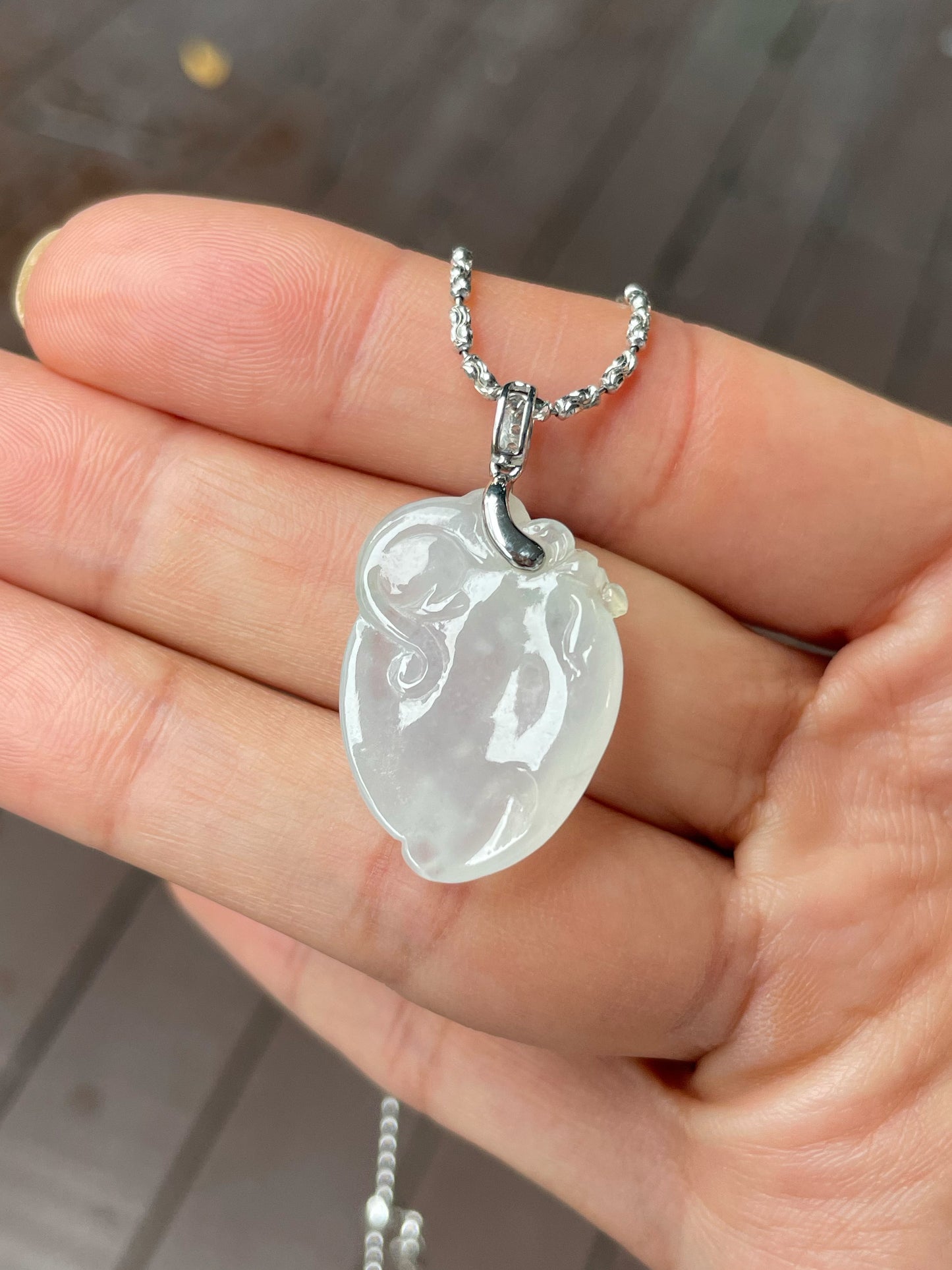 Icy Jade Pendant - 瑞猴献桃 (NJP101)