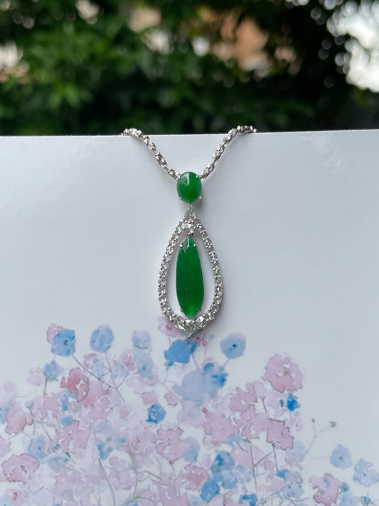 Green Jadeite Pendant (NJP108)