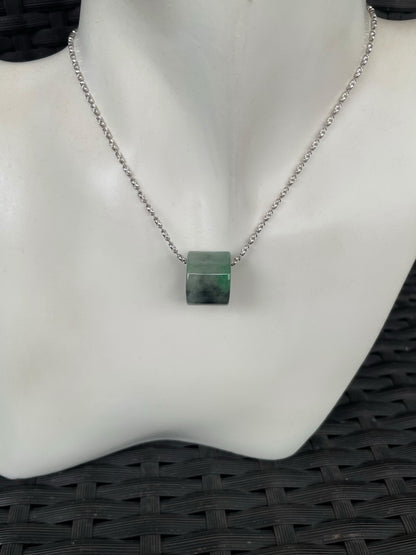 Black With Green Jade Barrel Pendant - Lu Lu Tong 路路通 (NJP181)