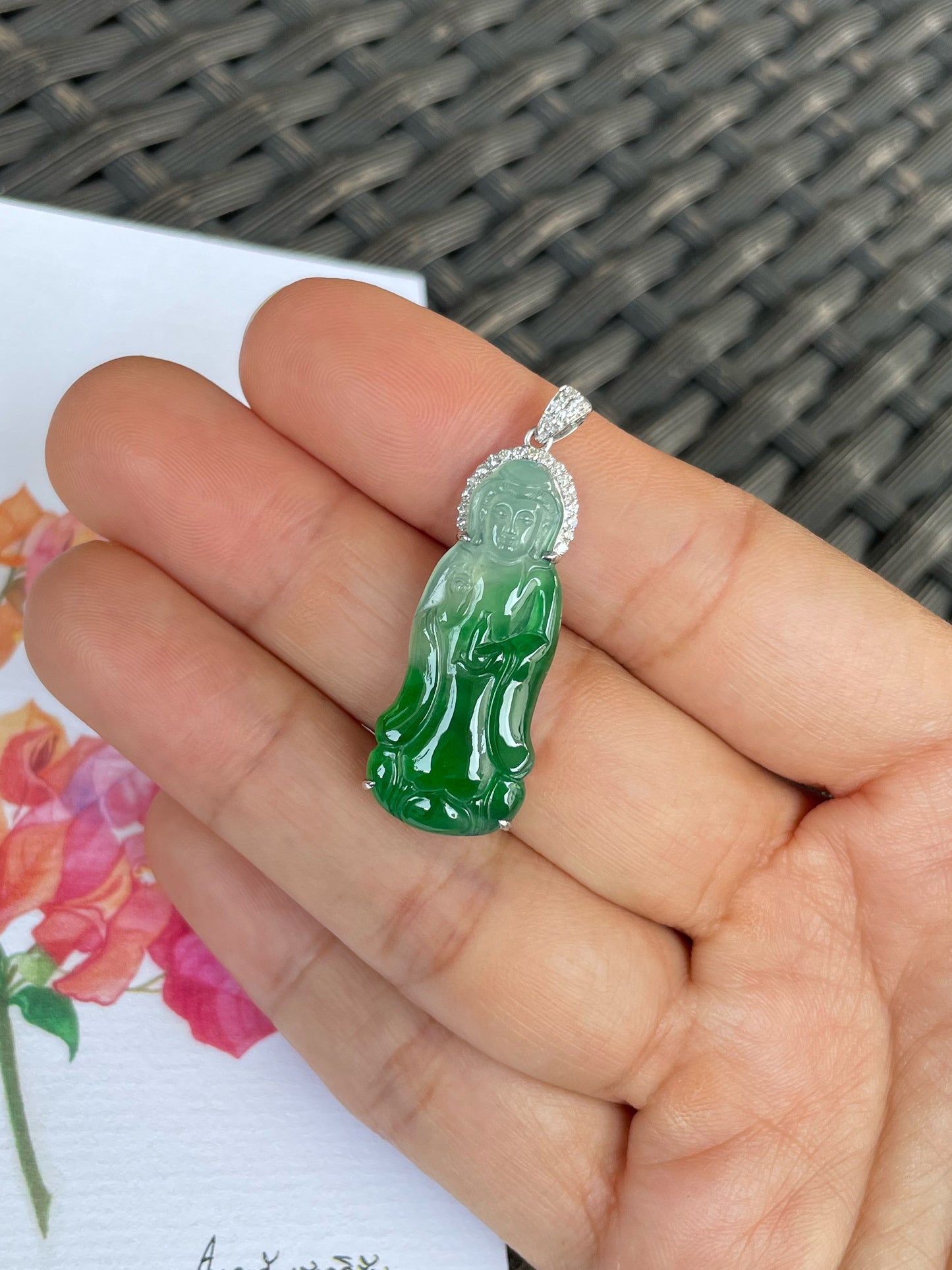 Green Jadeite Pendant -  Goddess Of Mercy (NJP182)