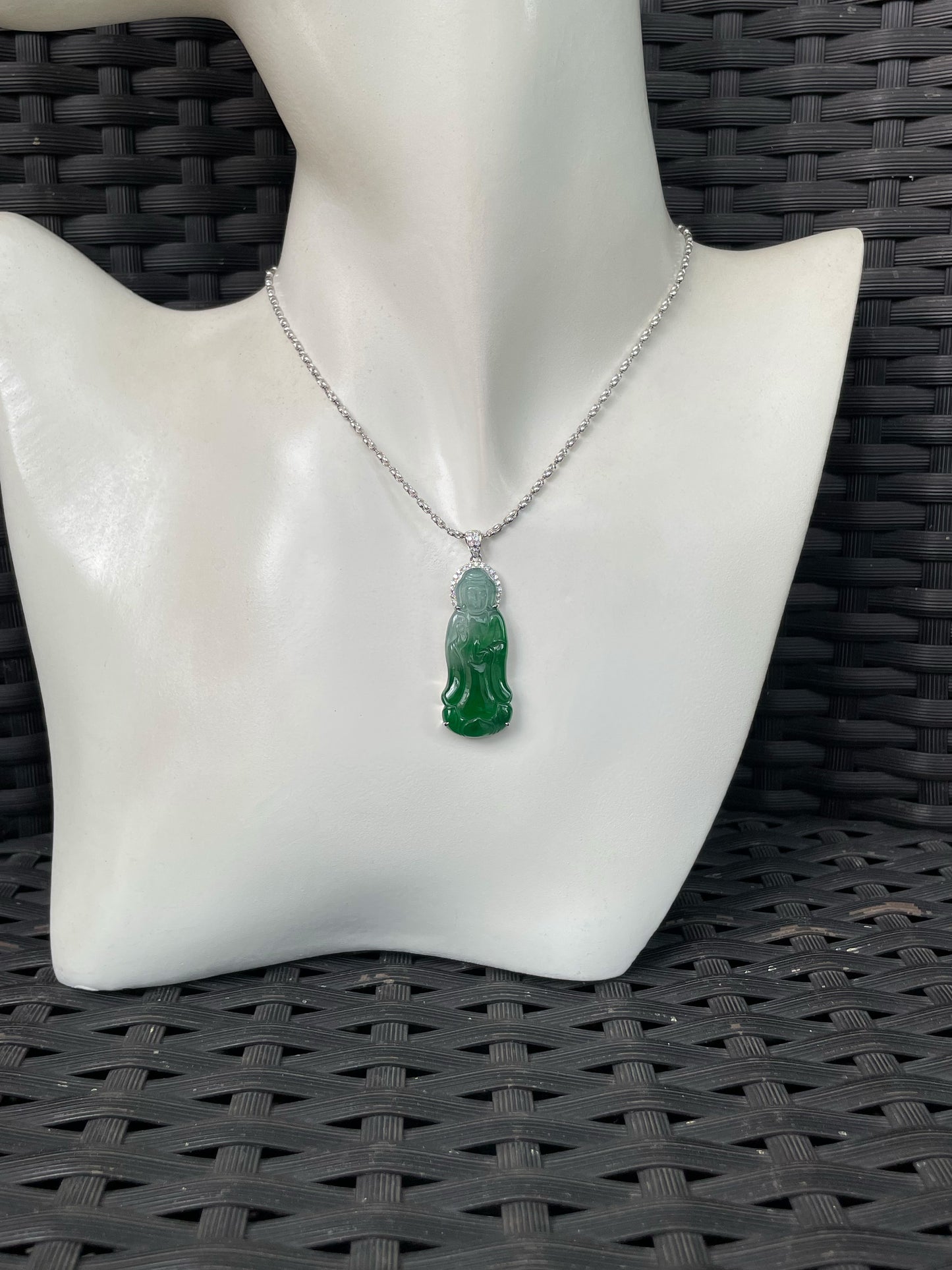 Green Jadeite Pendant -  Goddess Of Mercy (NJP182)