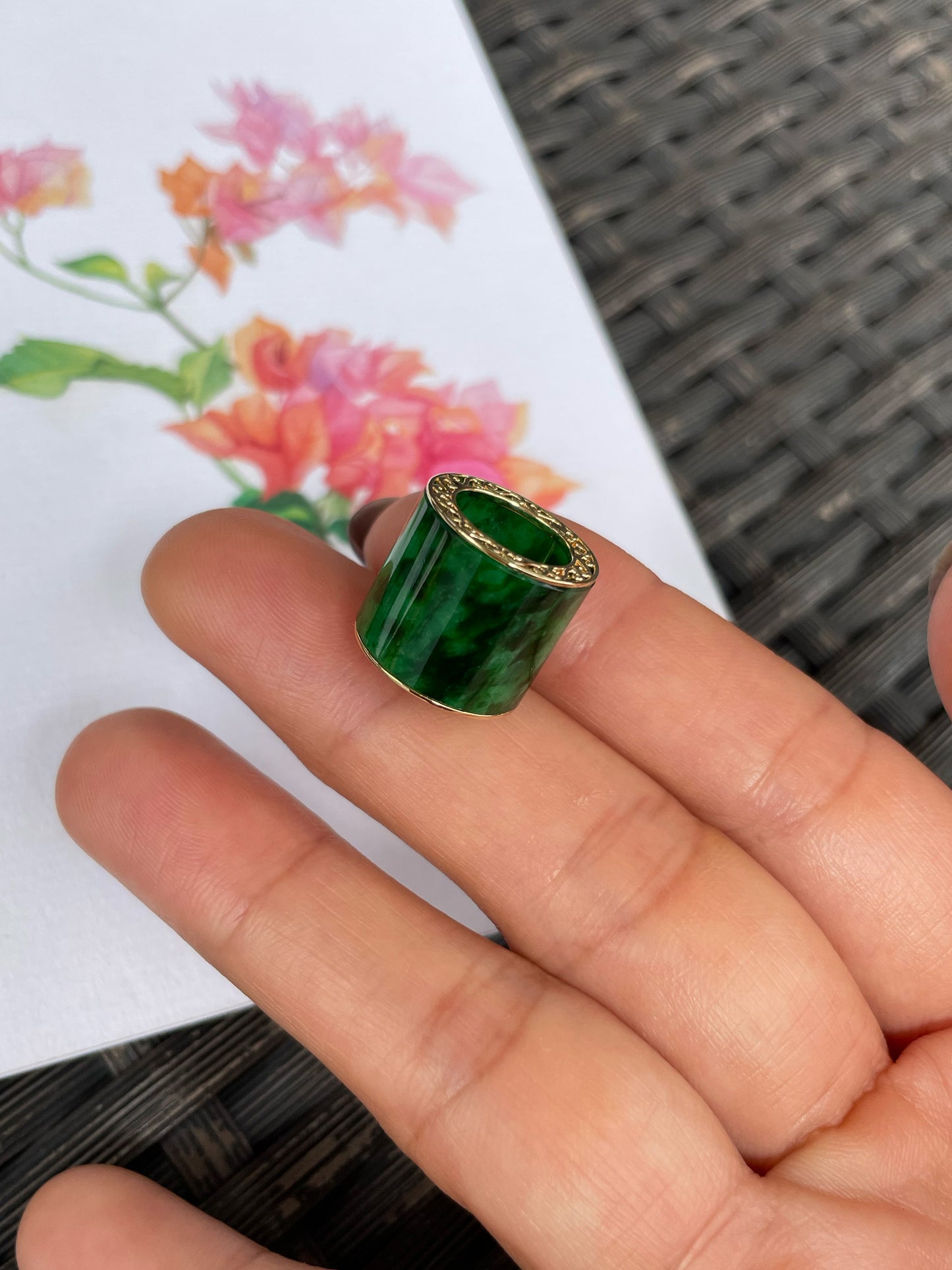 Green Jade Barrel Pendant - Lu Lu Tong 路路通 (NJP186)