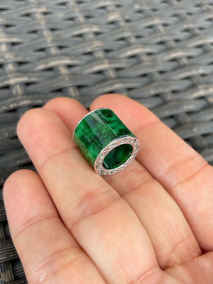 Green Jade Barrel Pendant - Lu Lu Tong 路路通 (NJP188)