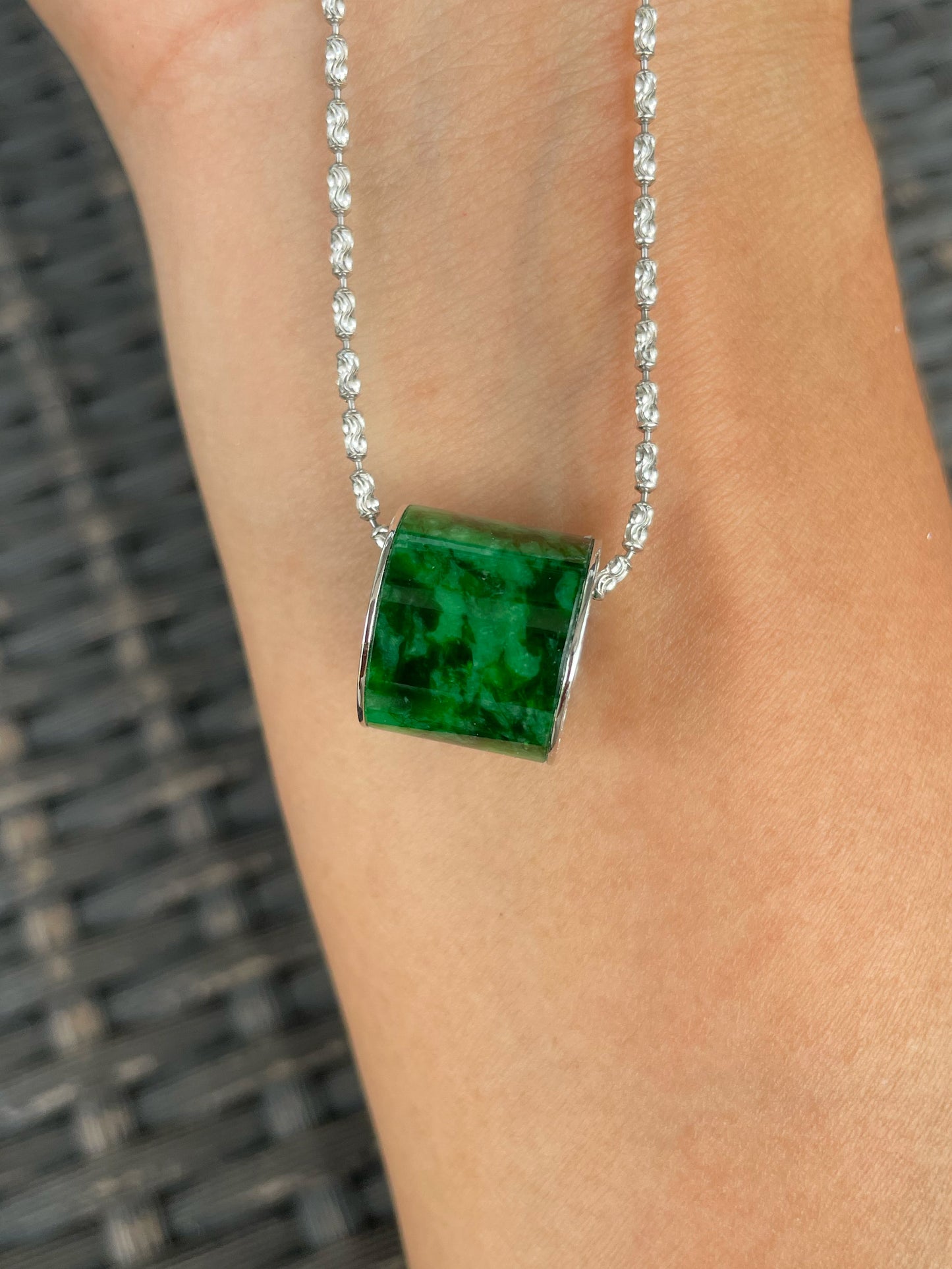 Green Jade Barrel Pendant - Lu Lu Tong 路路通 (NJP188)