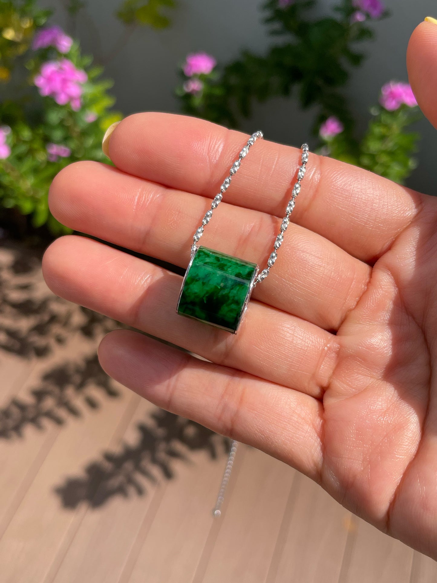 Green Jade Barrel Pendant - Lu Lu Tong 路路通 (NJP188)