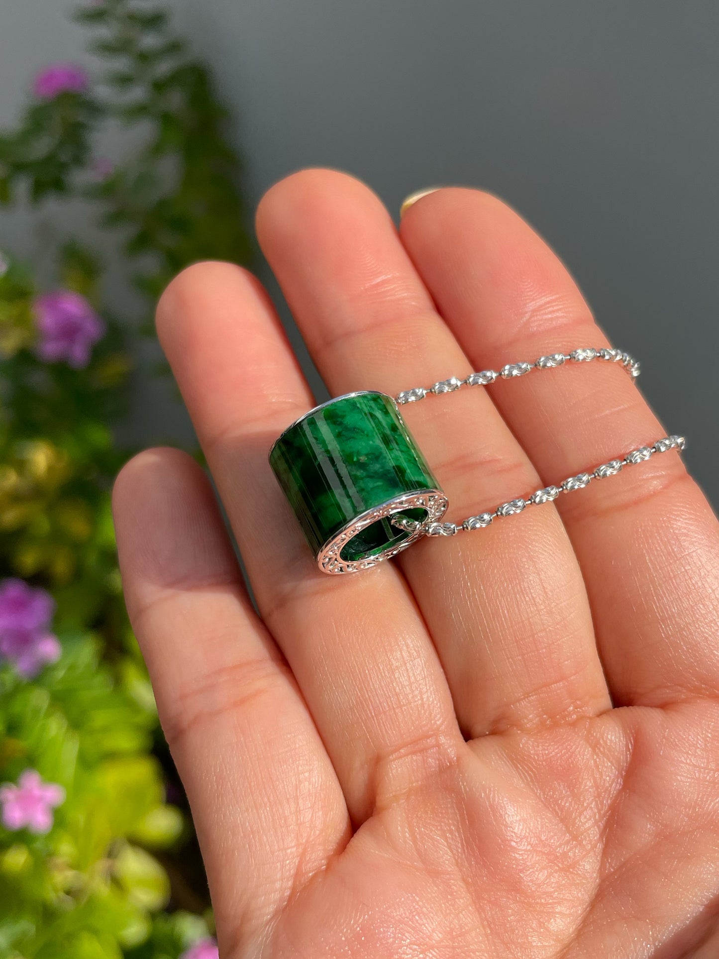 Green Jade Barrel Pendant - Lu Lu Tong 路路通 (NJP188)