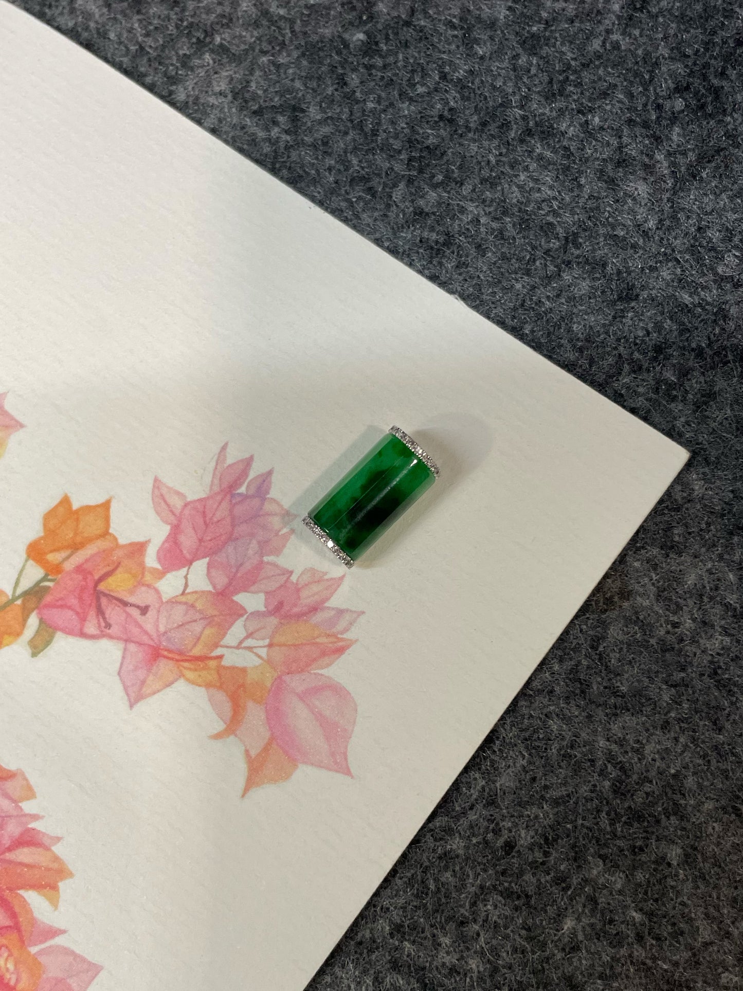 Green Jade Barrel Pendant - Lu Lu Tong 路路通 (NJP191)