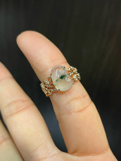 Glassy Jadeite Ring - Ruyi 如意 (NJR165)