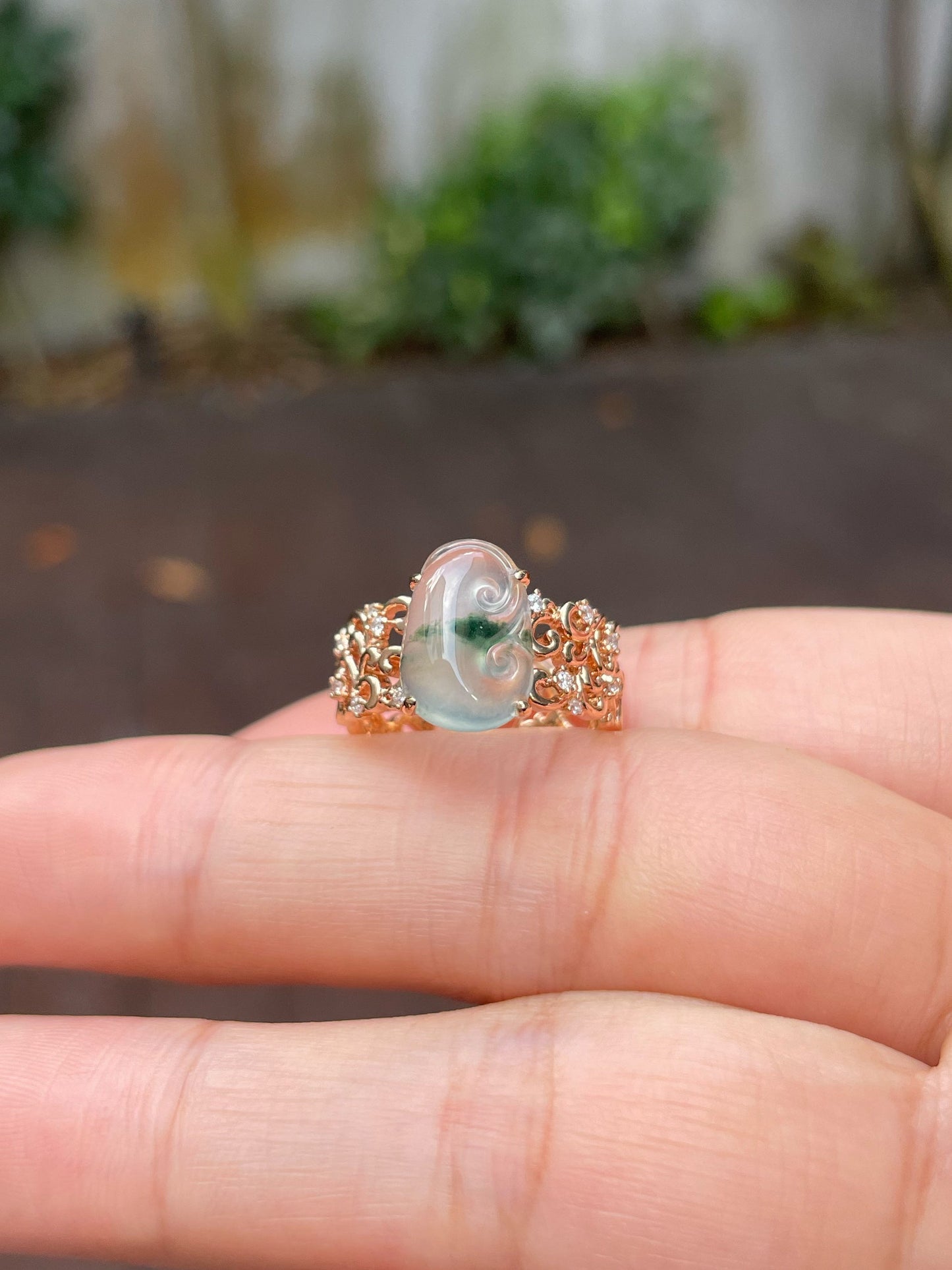 Glassy Jadeite Ring - Ruyi 如意 (NJR165)