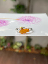 Load image into Gallery viewer, Icy Orange Jade Ring - Snail (NJR205)
