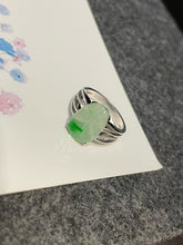 Load image into Gallery viewer, White With Green Jadeite Ring - Leaf Carving 叶子 (NJR251)
