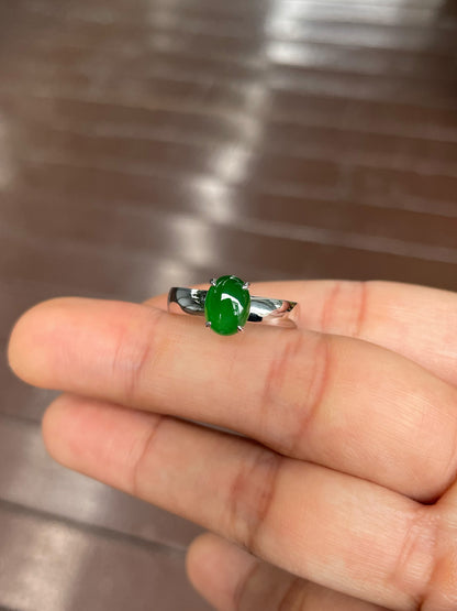 Green Jadeite Cabochon Ring (NJR282)