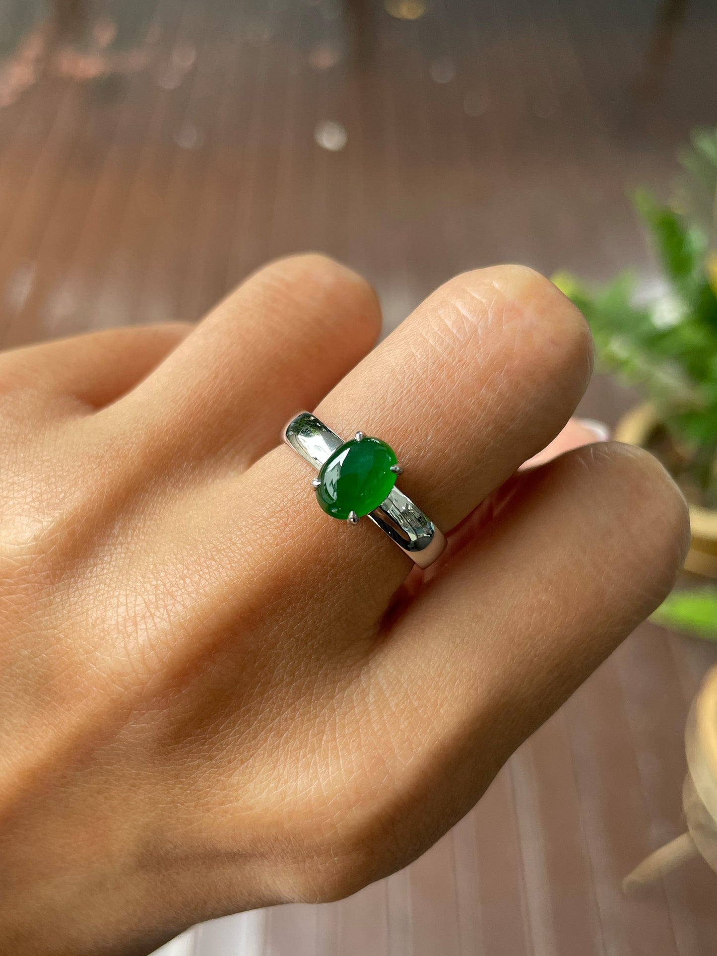 Green Jadeite Cabochon Ring (NJR282)