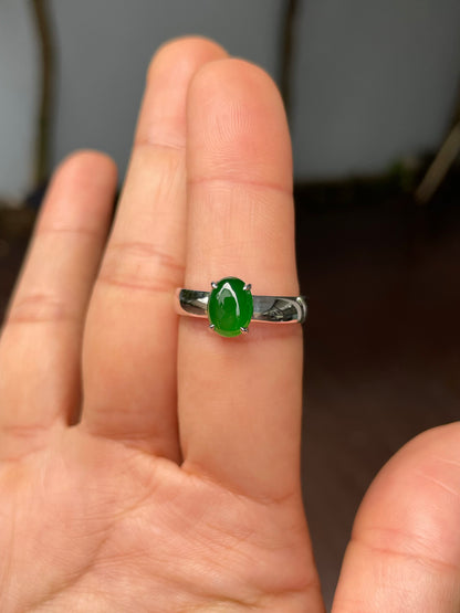 Green Jadeite Cabochon Ring (NJR282)