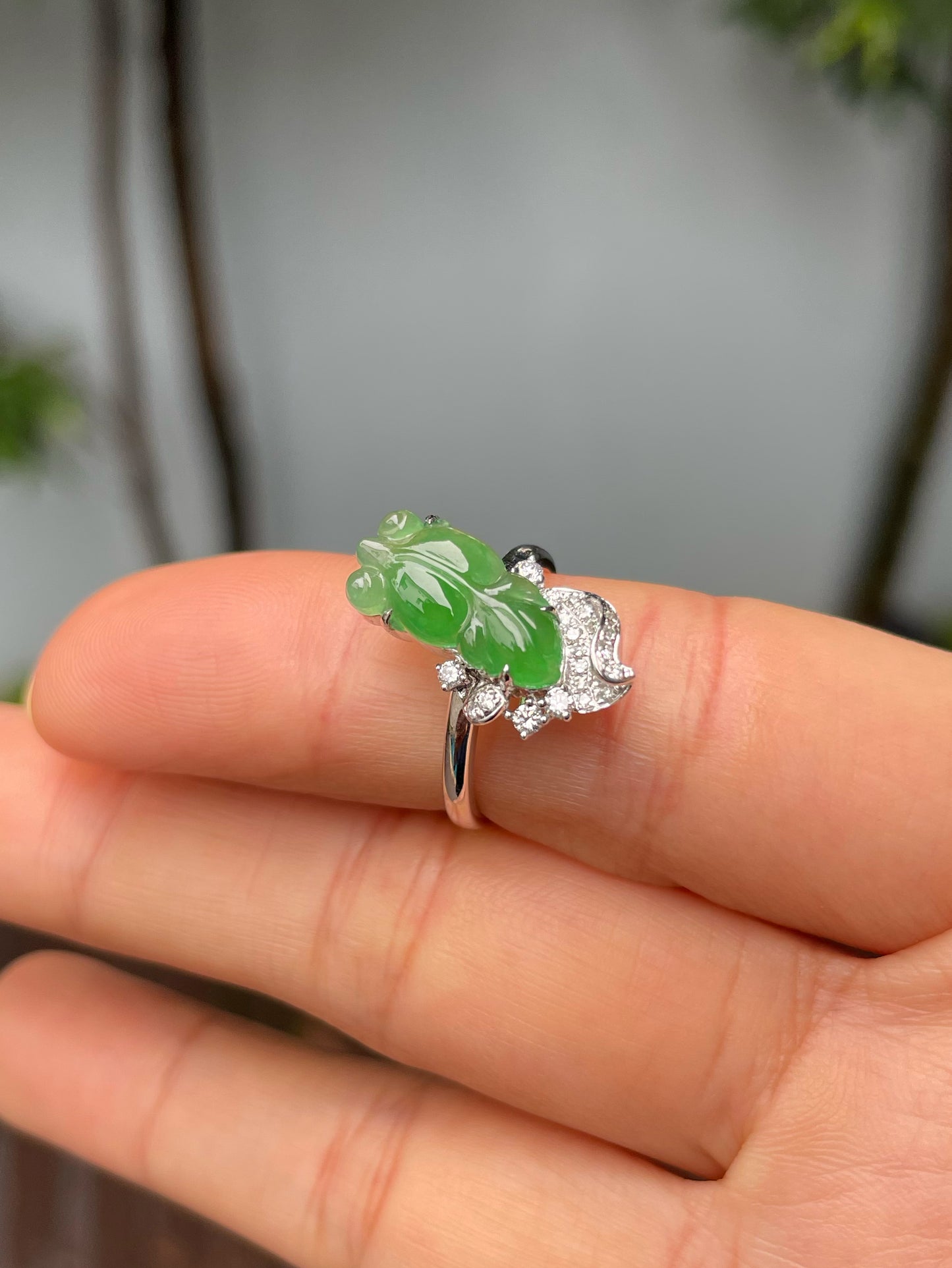 Green Goldfish Jade Ring (NJR296)