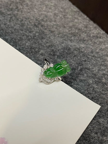 Green Goldfish Jade Ring (NJR296)