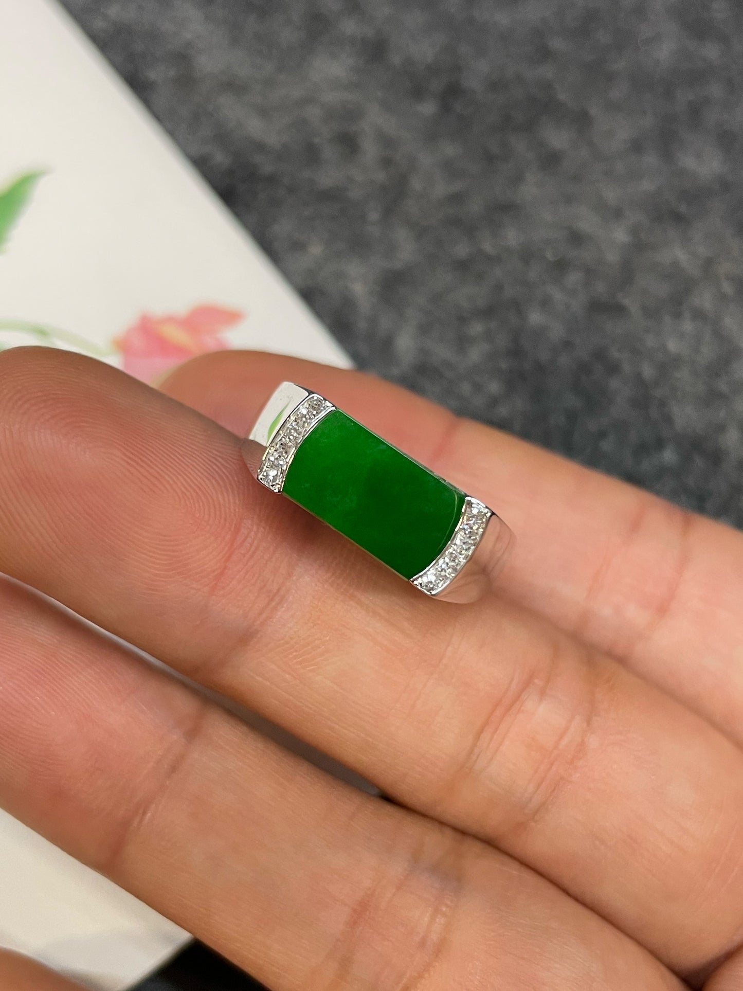 Green Jadeite Ring (NJR330)