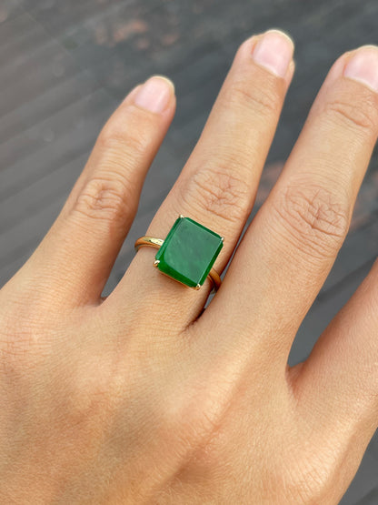Green Jadeite Ring (NJR328)