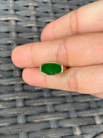 Green Jadeite Ring (NJR367)