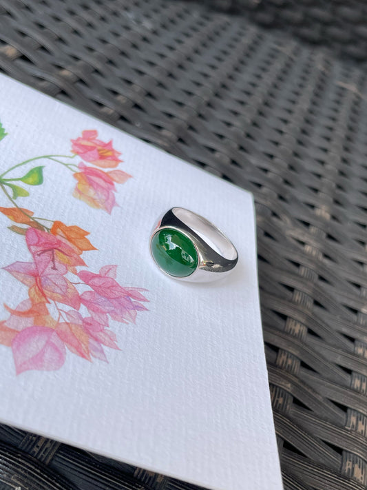 Green Jadeite Cabochon Ring (NJR370)