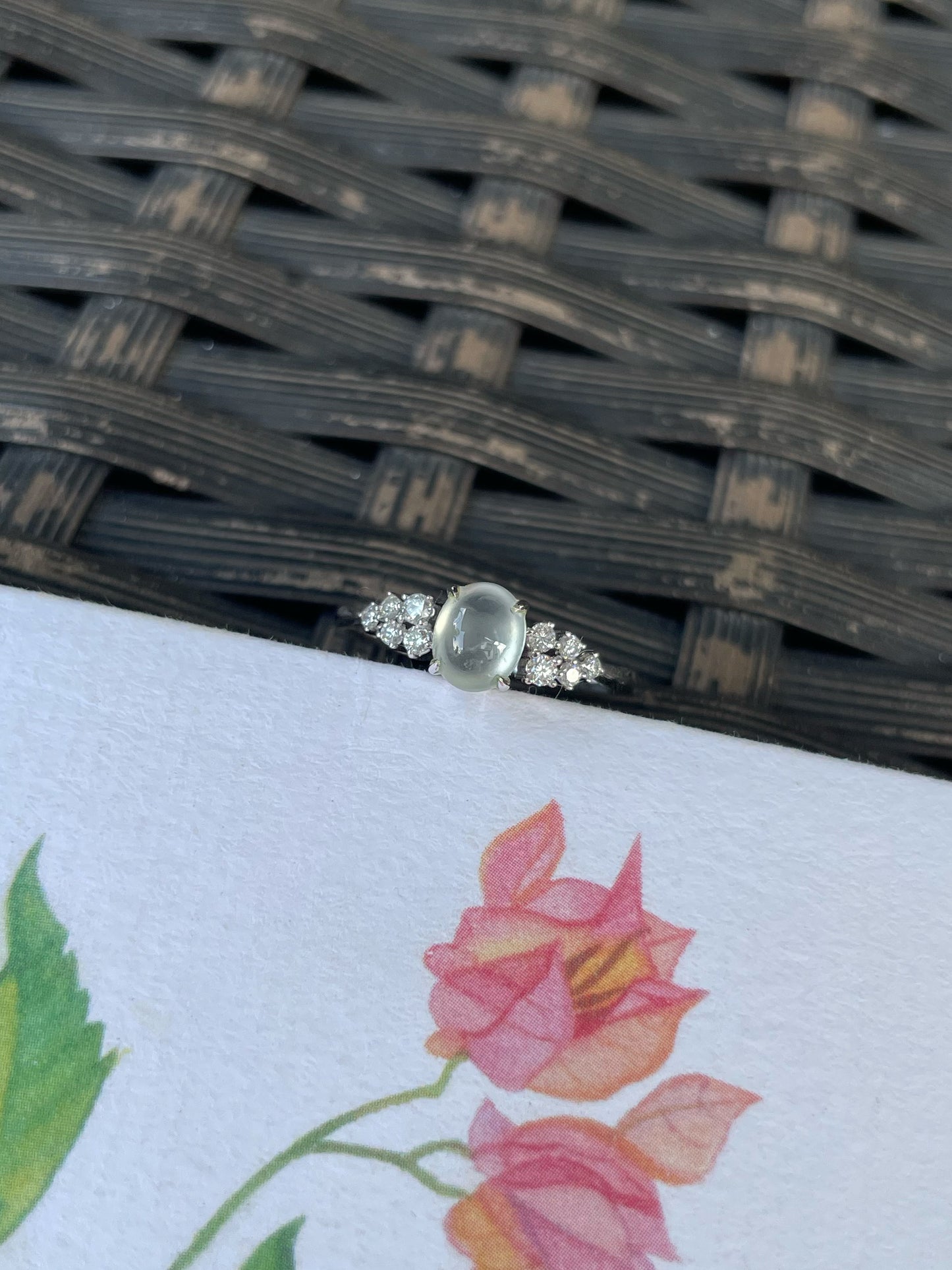 Glassy Cabochon Jade Ring (NJR372)