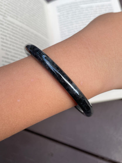 Black Jadeite Bangle | 59mm (NJBA006)