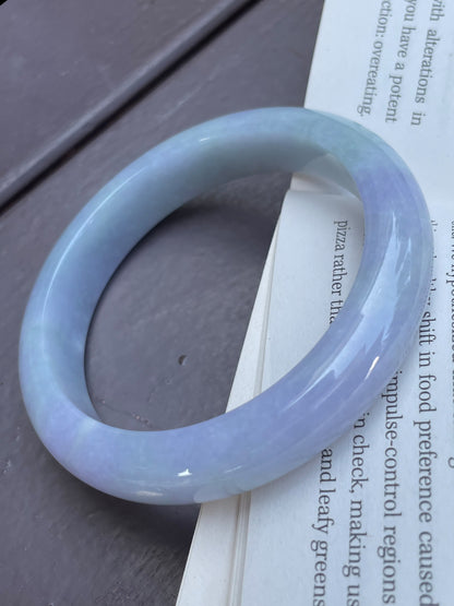 Lavender with Green Jadeite Bangle | 60mm (NJBA009)