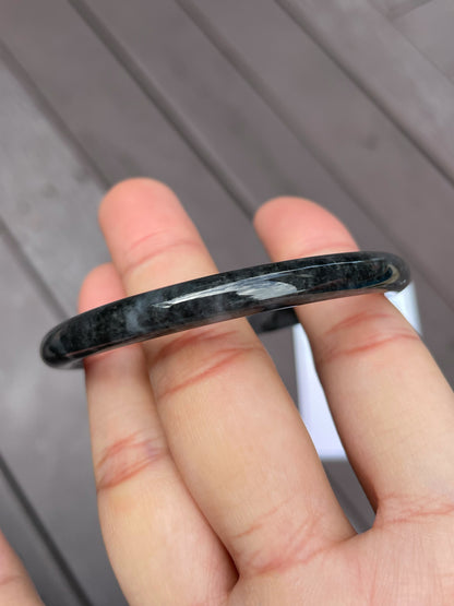 Black Jade Bangle | 56mm (NJBA037)