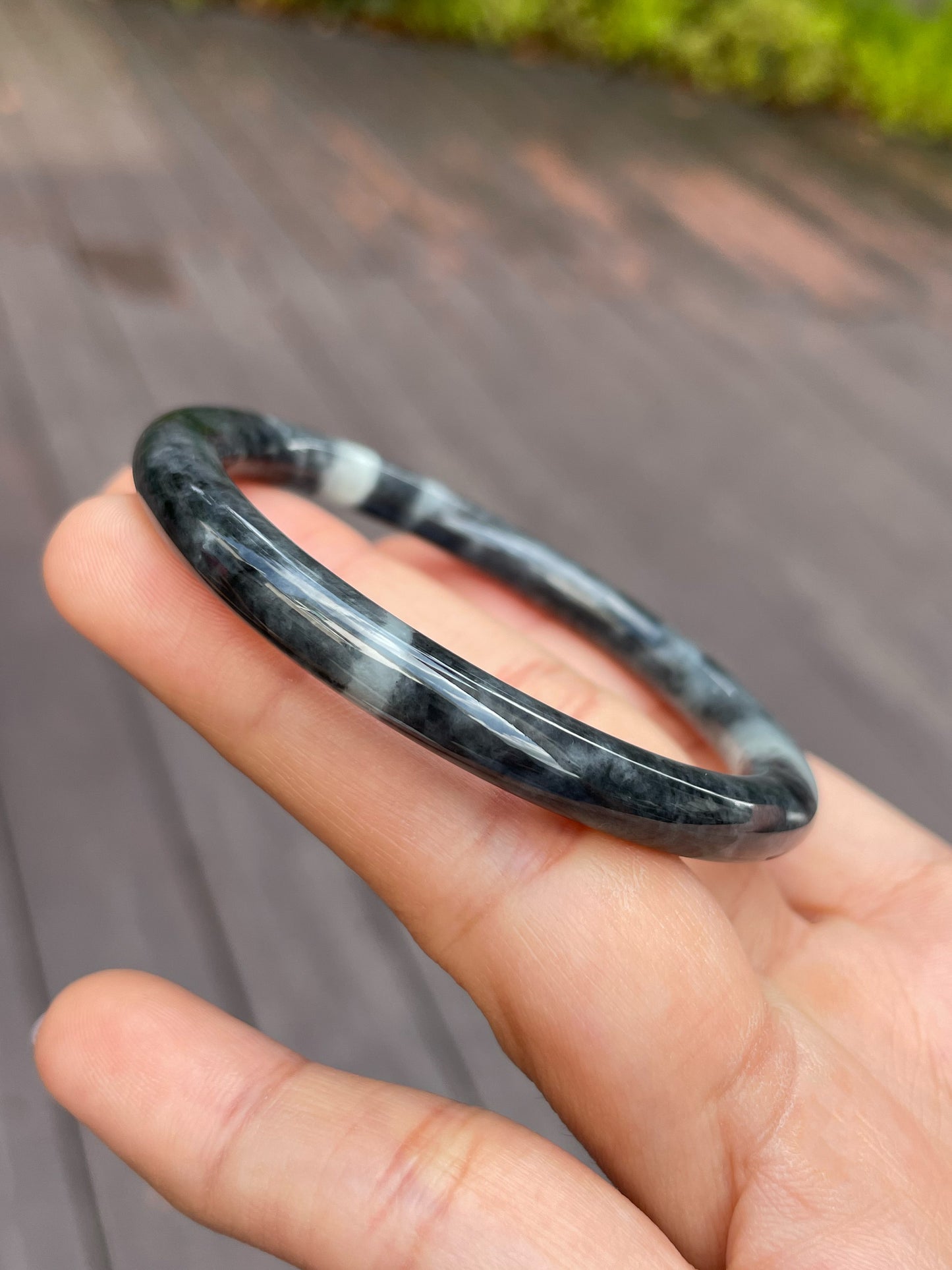 Black Jade Bangle | 54mm (NJBA068)