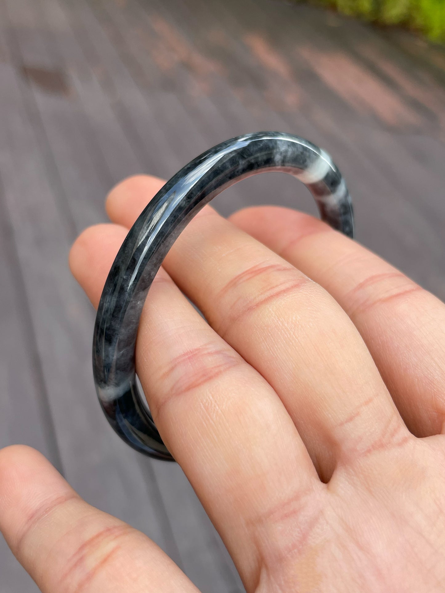 Black Jade Bangle | 54mm (NJBA068)