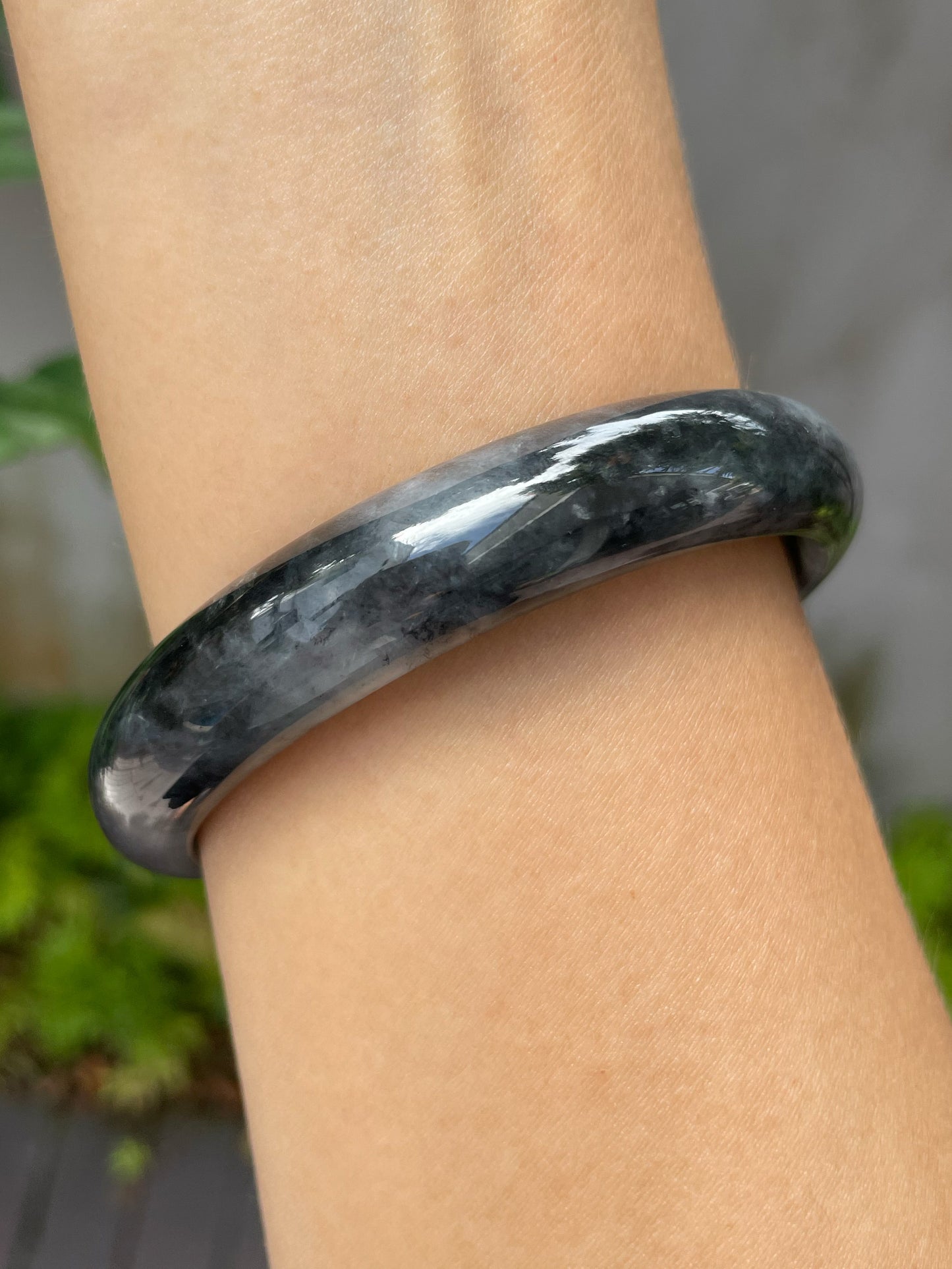 Black Jade Bangle | 62mm (NJBA081)