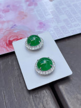 Load image into Gallery viewer, Green Cabochon Jadeite Earrings (NJE013)
