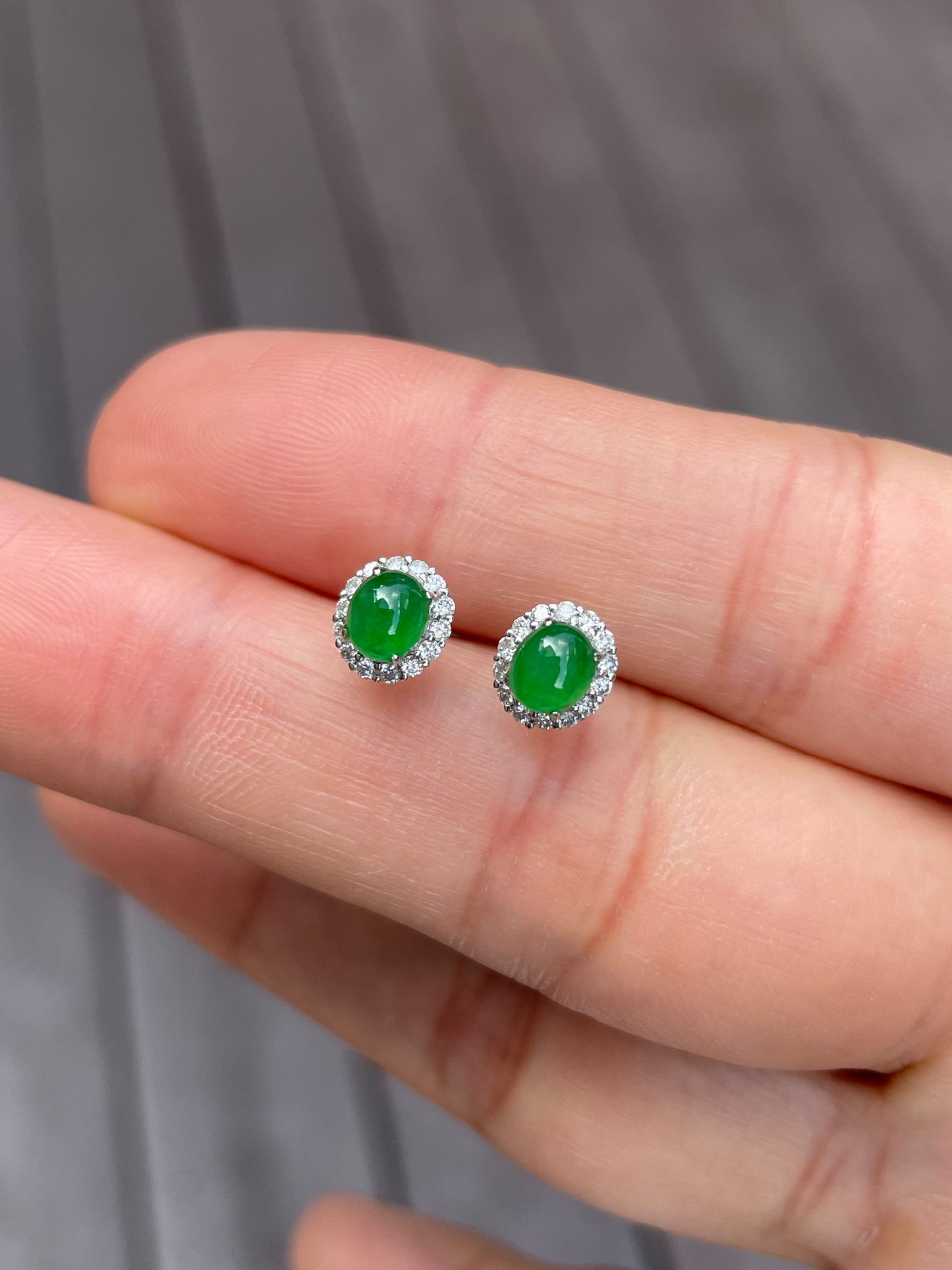 Green Jadeite Cabochon Earrings (NJE018)