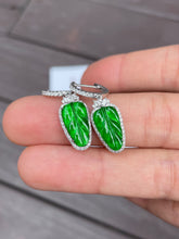Load image into Gallery viewer, Green Jade Earrings - Leaf Carvings (NJE036)
