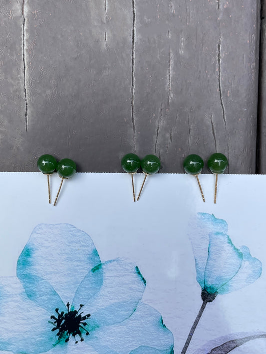 Green Nephrite Stud Earrings (NJE064)