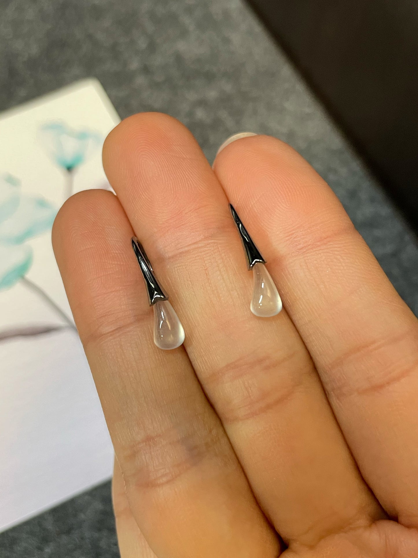 Glassy Jade Earrings - Raindrops (NJE099)