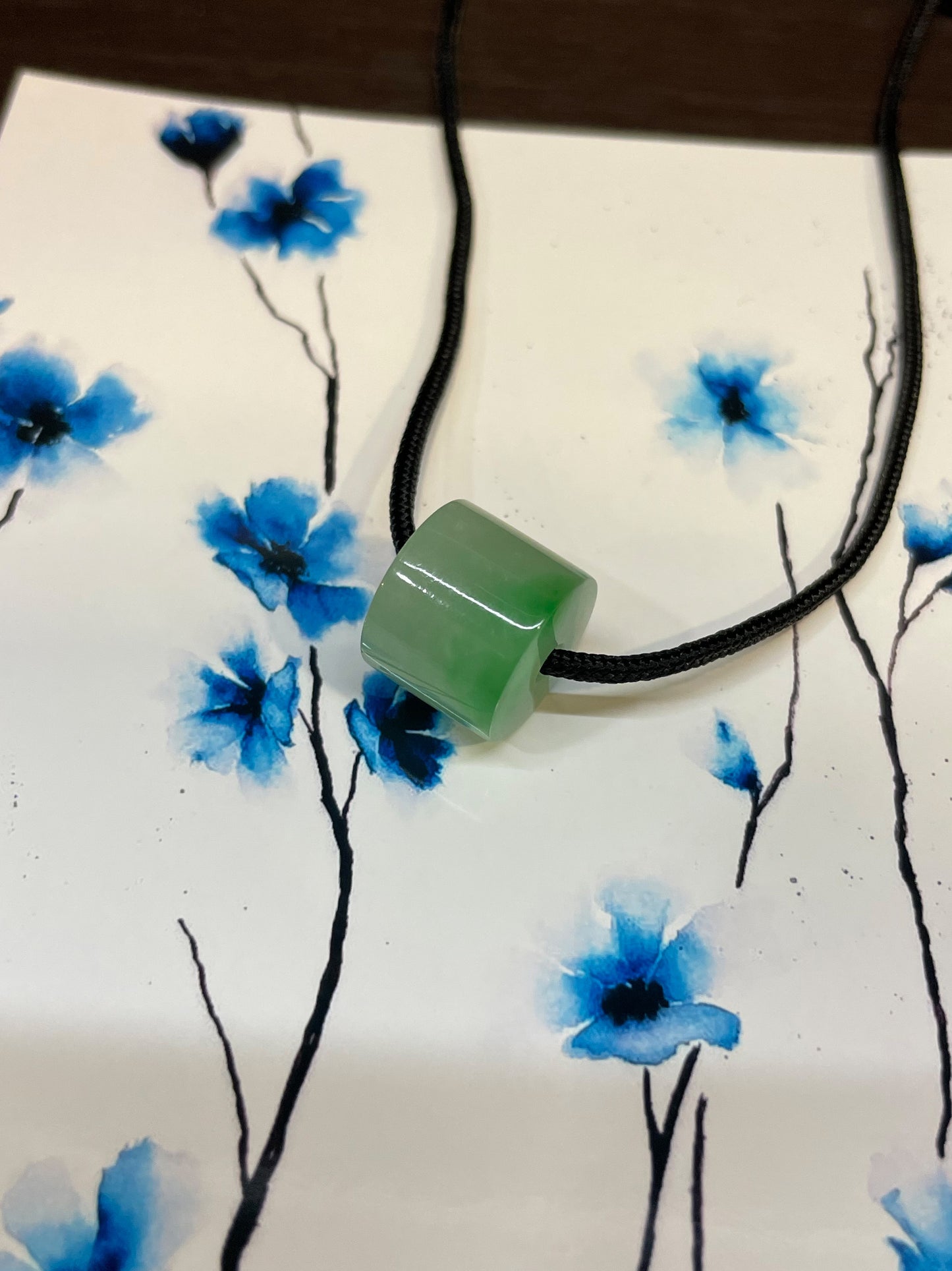 Light Green Jade Barrel Pendant - Lu Lu Tong 路路通 (NJP027)