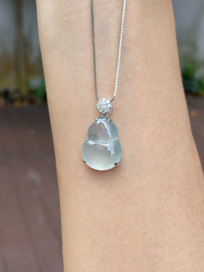 Icy Jadeite Pendant - Hu Lu (NJP053)