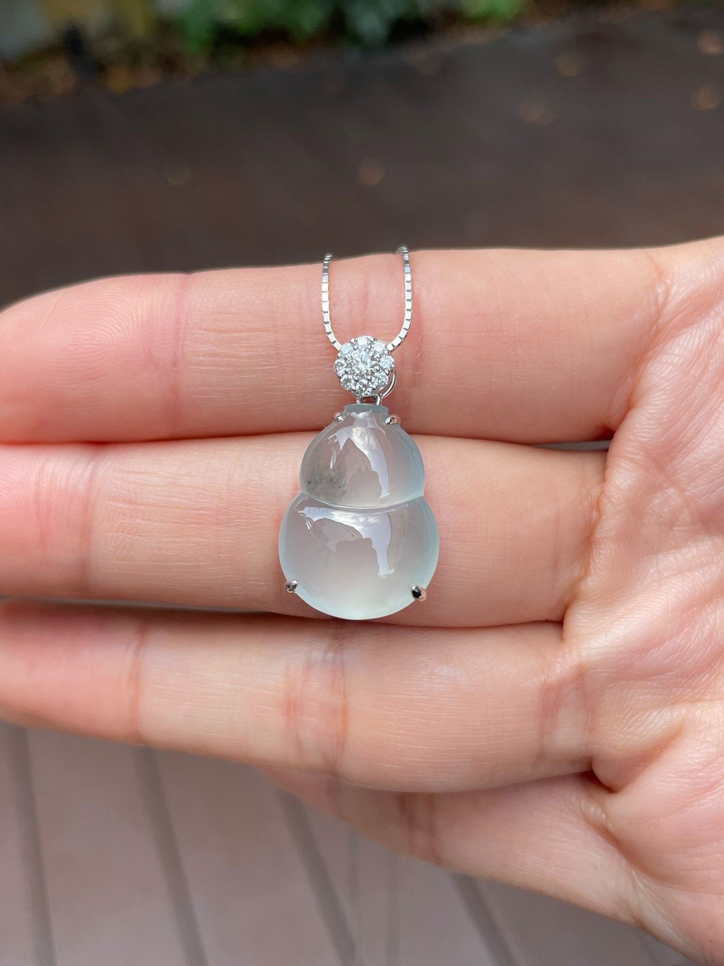 Icy Jadeite Pendant - Hu Lu (NJP053)